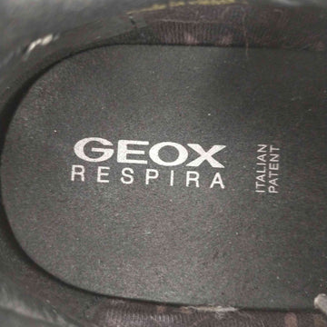 GEOX(ジェオックス)素材切り替えスエードタッチスニーカー