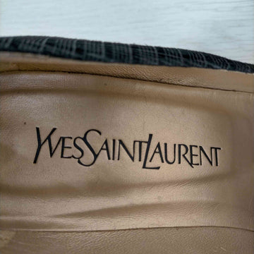 Yves Saint Laurent(イヴサンローラン)ヒールパンプス
