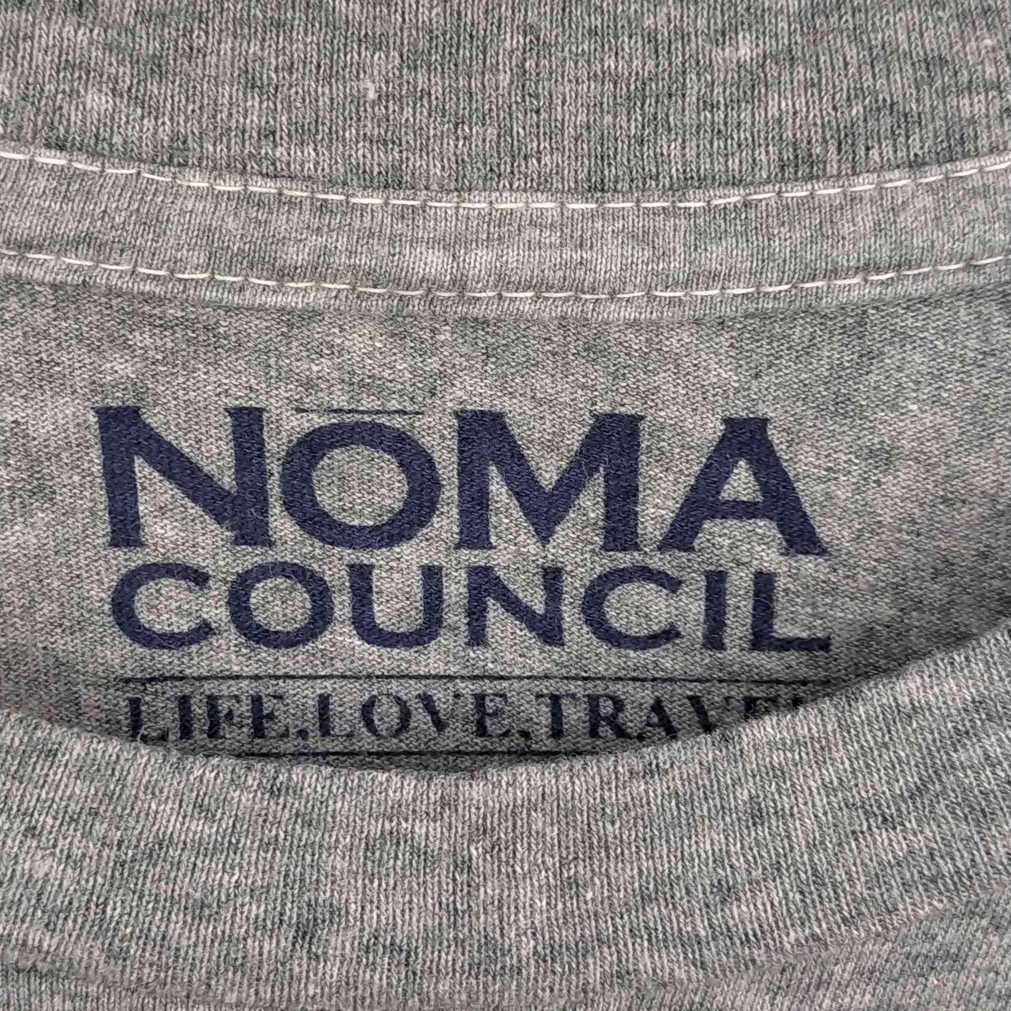 NOMA t.d.(ノーマティーディー)フロントプリント Tシャツ