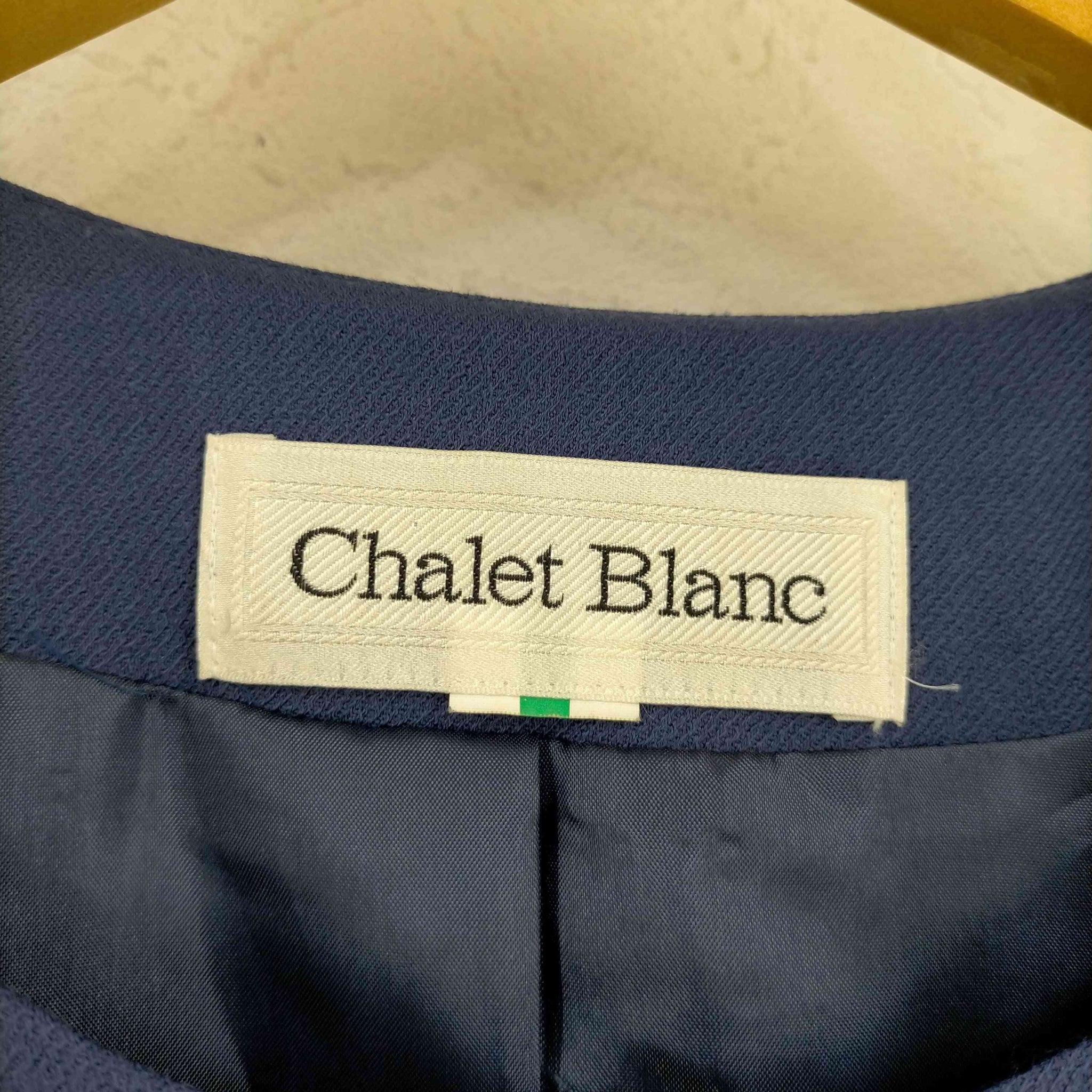 Chalet Blanc(シャレブラン)4Bノーカラージャケット