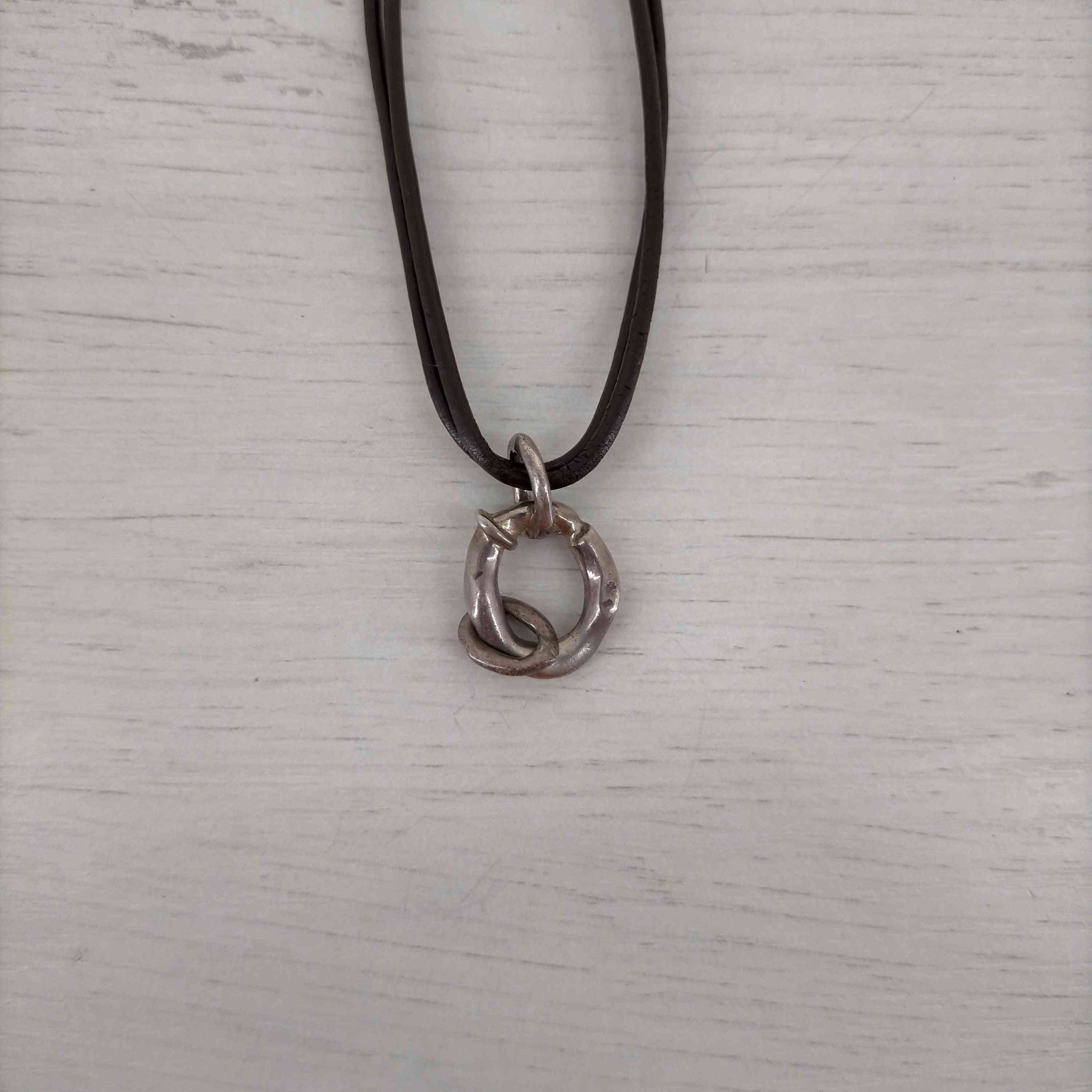 USED古着(ユーズドフルギ){{strong}} VOID LEATHER NECKLACE