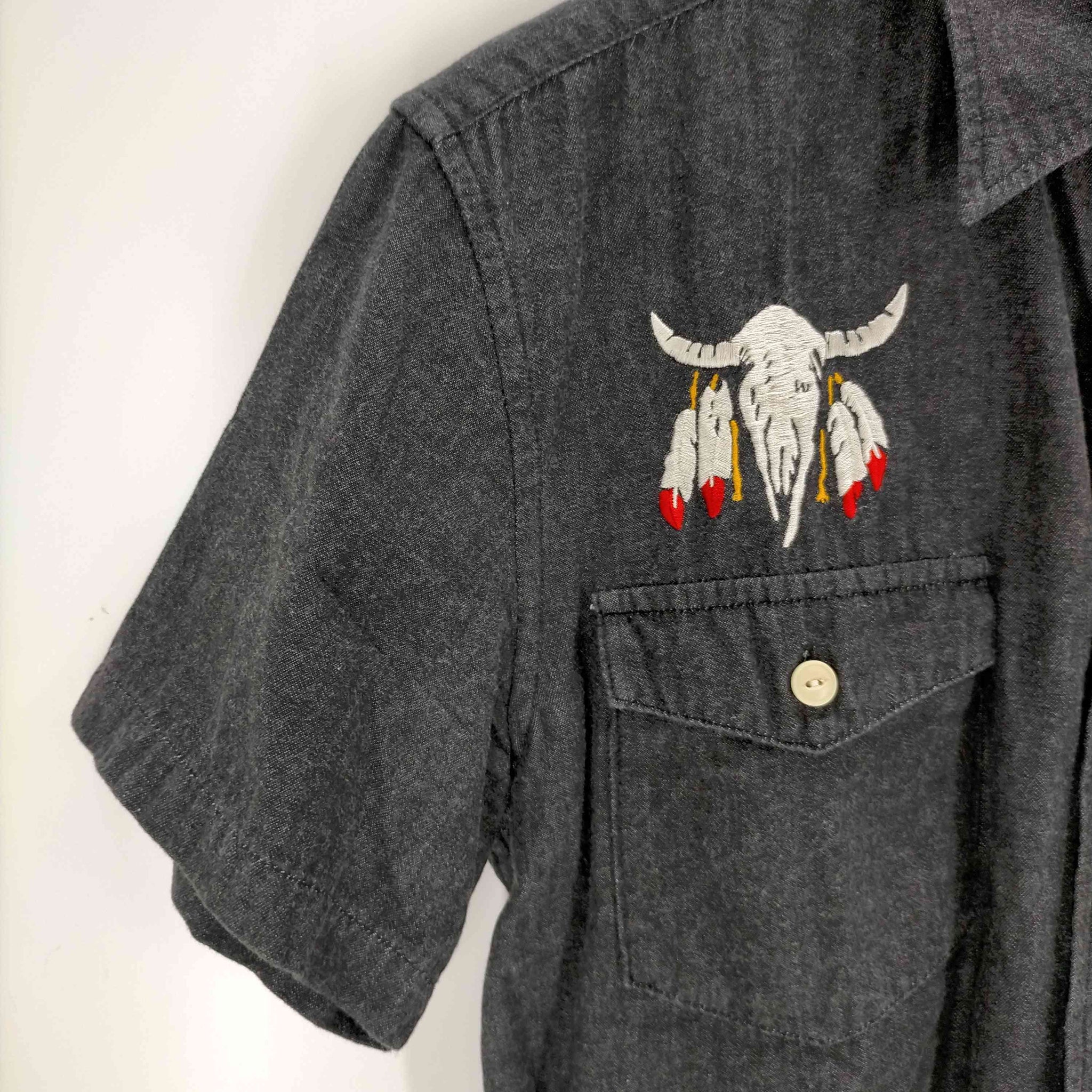 CALEE(キャリー)インディアン刺繍 半袖シャツ – サステナブルなEC