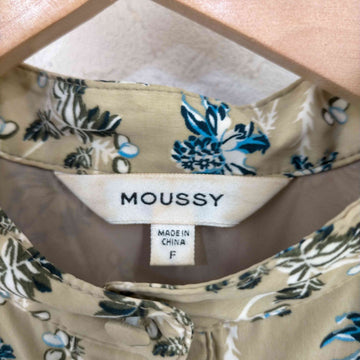 moussy(マウジー)PLEATS DESIGN FLOWER DRESS
