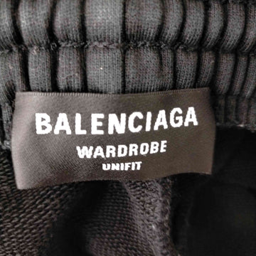 BALENCIAGA(バレンシアガ)ロゴ刺繍ワイドスウェットショーツ