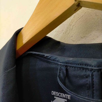 DESCENTE PAUSE(デサントポーズ)PACKABLE JACKET