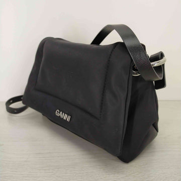 Ganni(ガニー)pillow small flap over bag