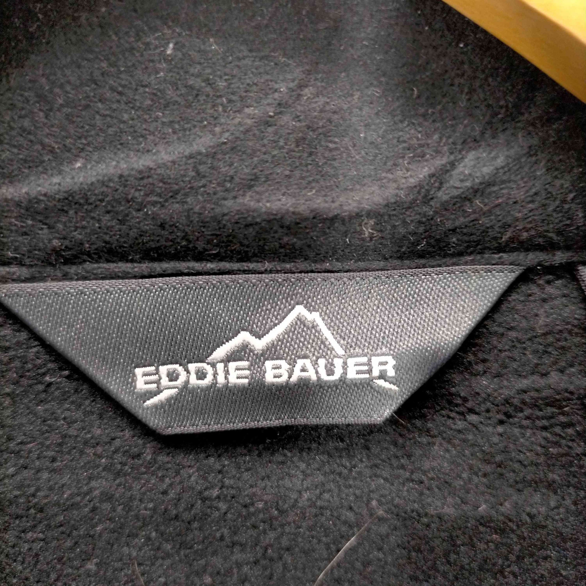 Eddie Bauer(エディーバウアー)刺繍ボンディングジャケット