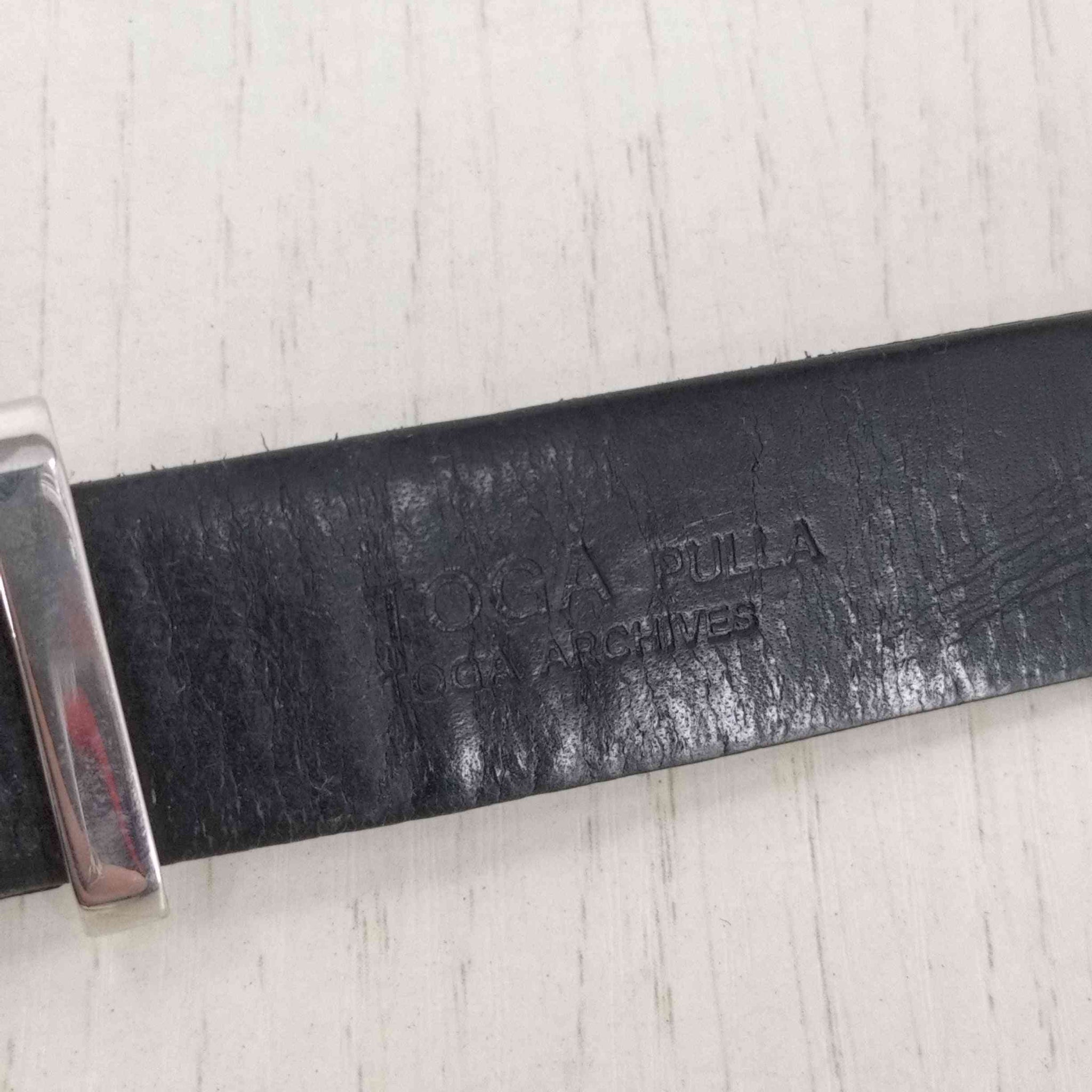 TOGA PULLA(トーガプルラ)Metal Leather Belt メタル レザーベルト