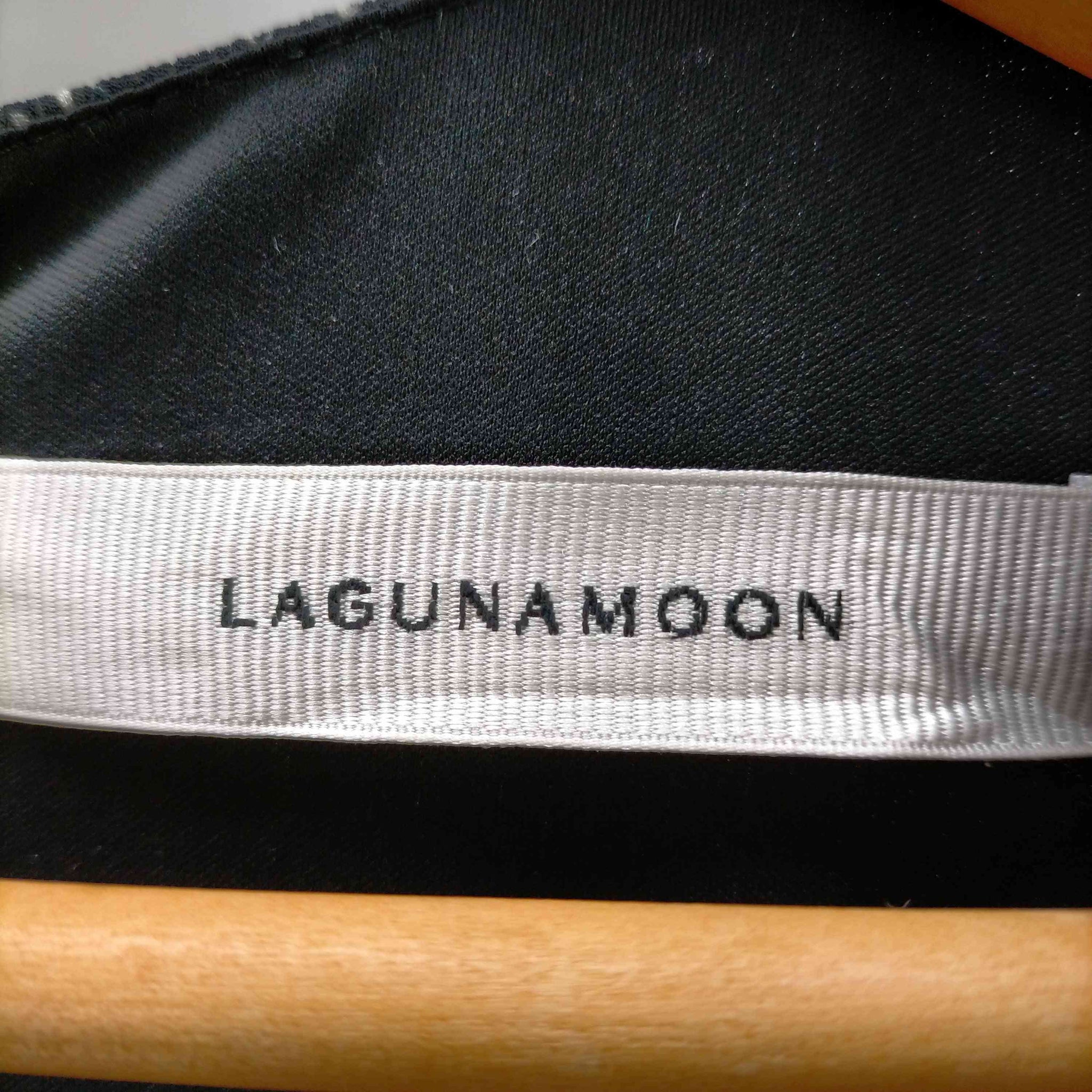 Lagunamoon(ラグナムーン)スリットスリーブアシンメトリーカラーワンピース