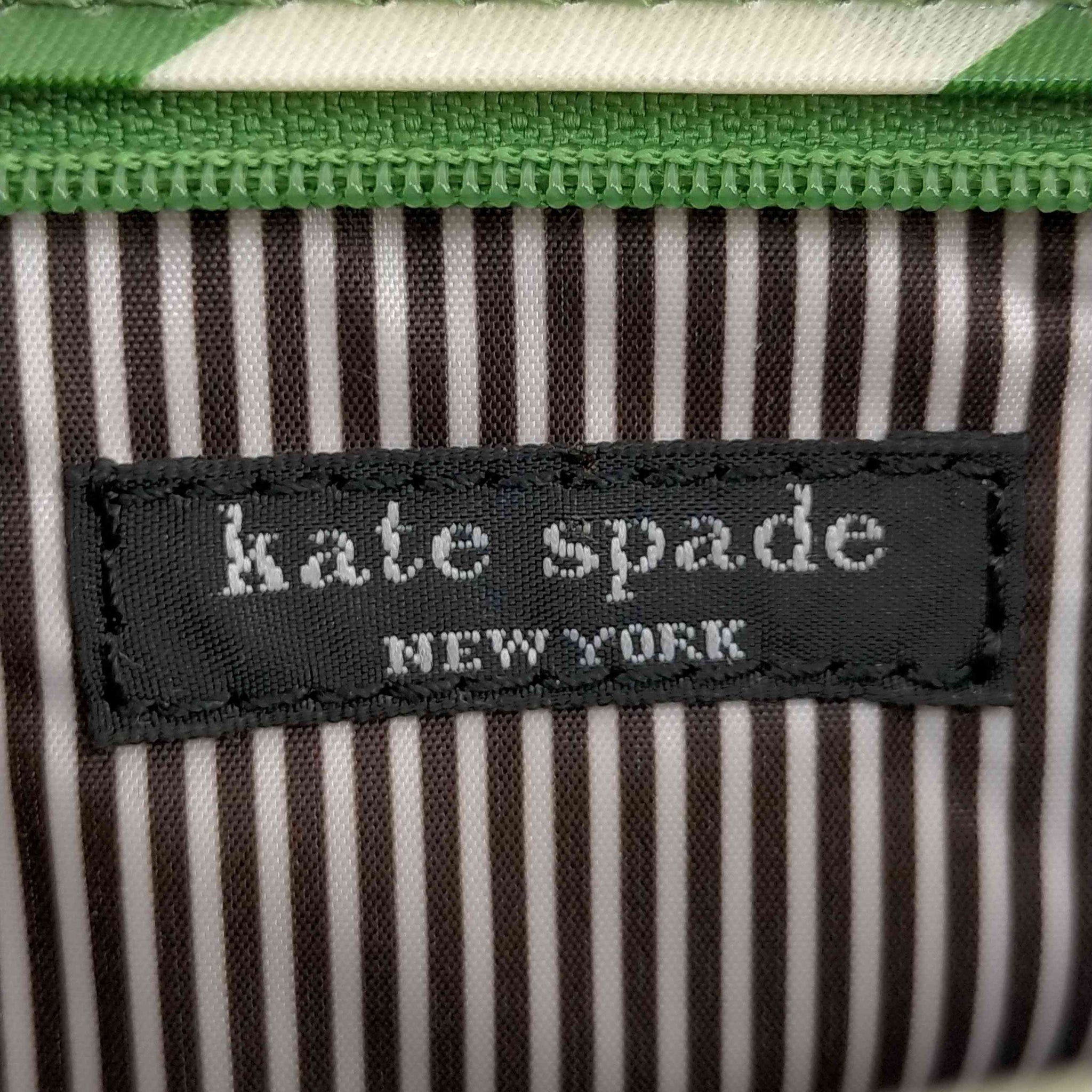 Kate spade(ケイトスペード)ストライプ ポーチ – サステナブルなEC