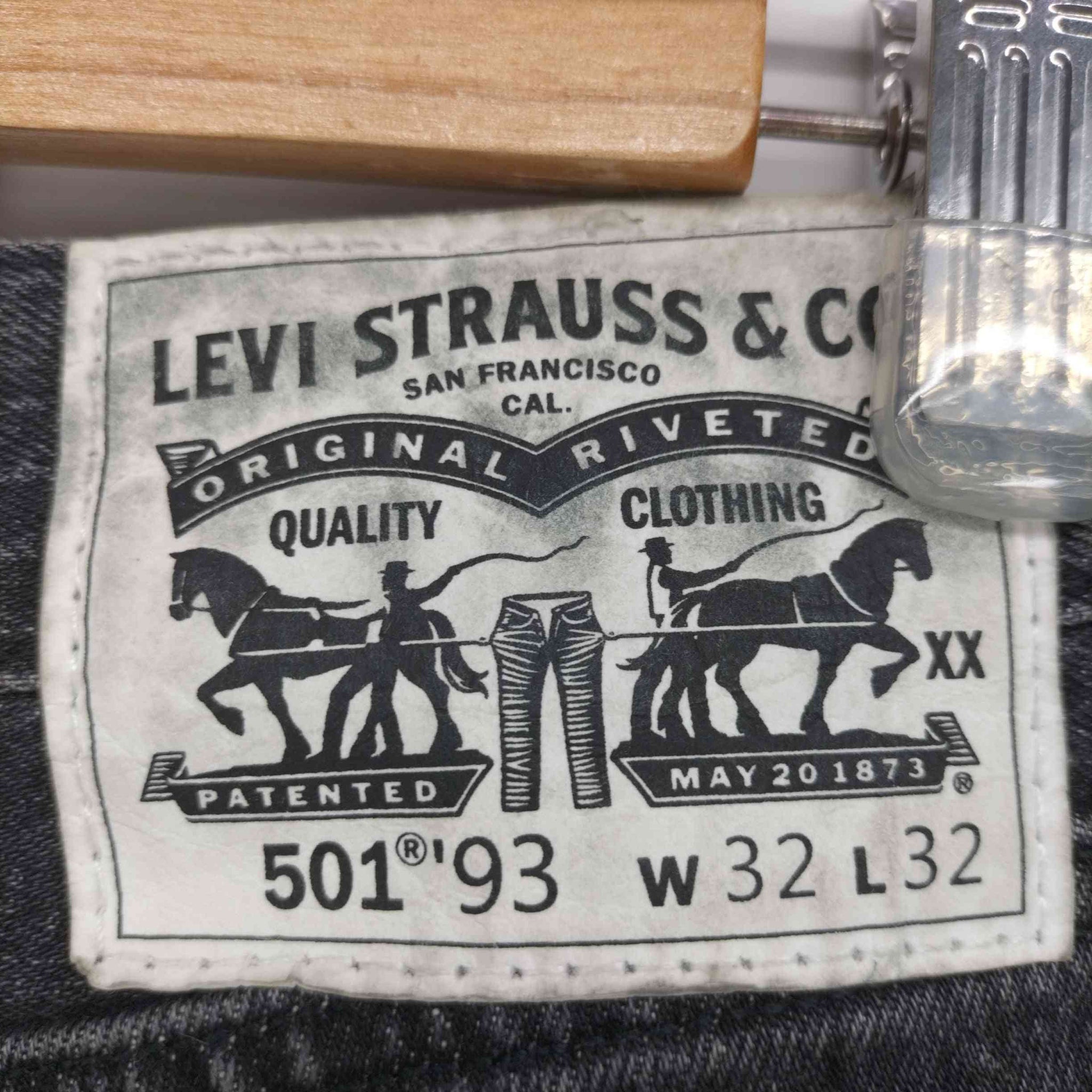Levis(リーバイス)501 STRAIGHT-CRAISIN WORN 93復刻 ボタンフライ ストレート ブラック デニム パンツ