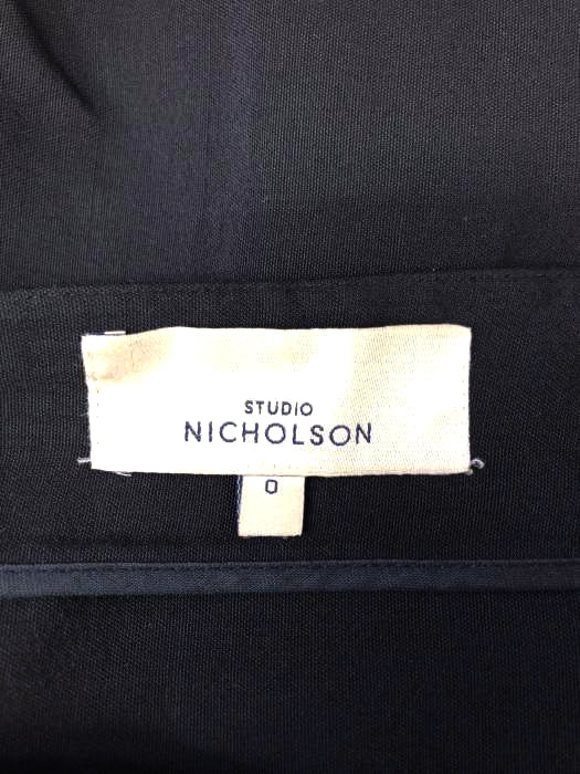 STUDIO NICHOLSON(スタジオニコルソン)フロントポケットラップスカート
